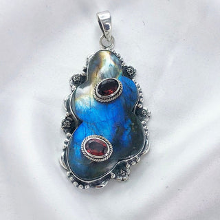 Natural Labradorite & Garnet Pendant By Harshita Jewellery
