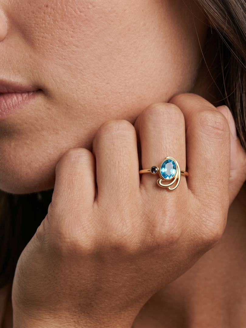 BEAUTIFUL LONDON BLUE TOPAZ OR IOLITE GEMSTONE RING, 925 STEALING SILVER RING PLATED WITH 2 MICRON 18KT GOLD