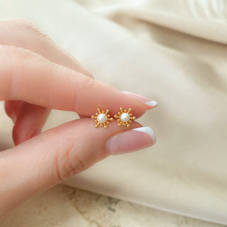Freshwater Pearl Stud Earrings | Genuine Pearl Earrings | Minimalist Earrings | Everyday Jewelry