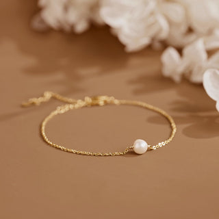 Minimalist Single Pearl Bracelet, Freshwater Pearl Bracelet, Everyday Simple Gold Bracelet, Gift for Sister, Christmas Gift, Bridesmaid Gift