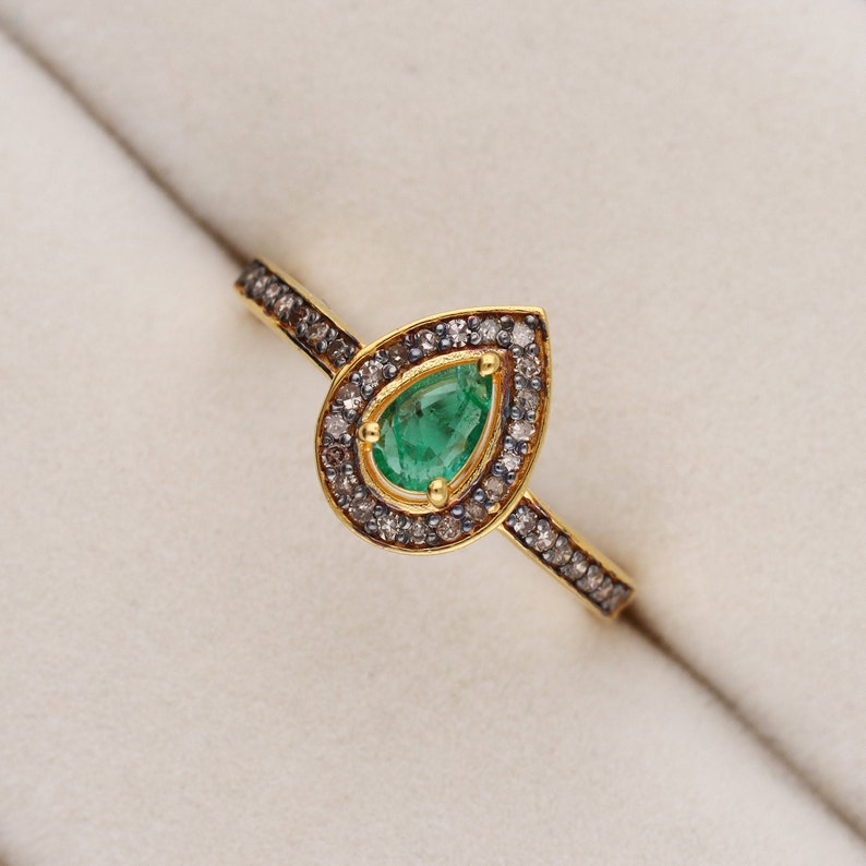 Pear Emerald & Polki Diamond Wedding Ring For Women By Harshita Jewellery