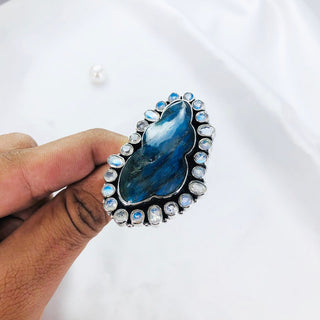 Rainbow Moonstone and Labradorite ring By Harshita Jewellery