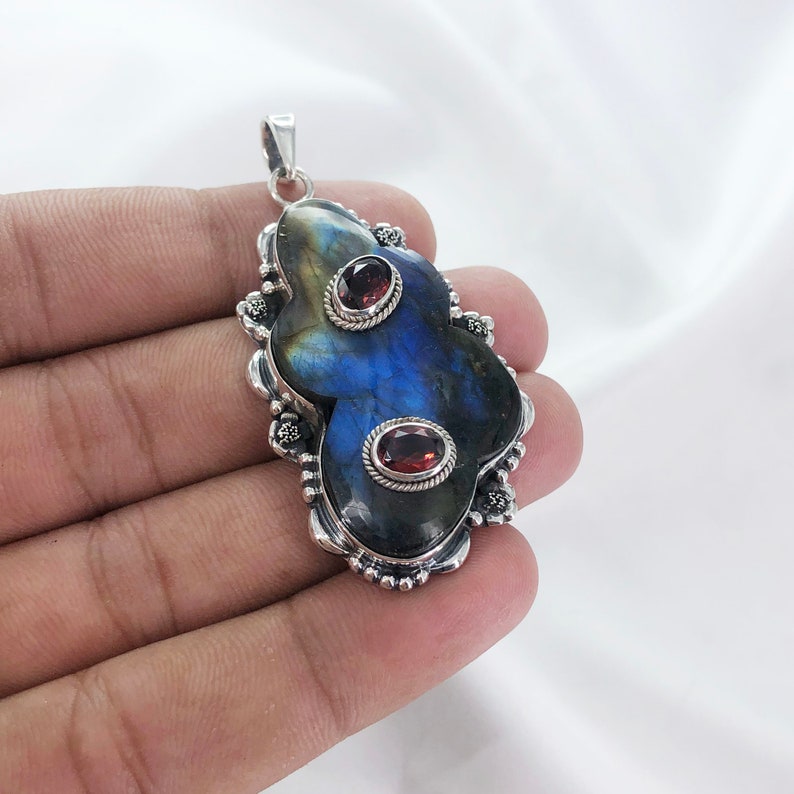 Natural Labradorite & Garnet Pendant By Harshita Jewellery