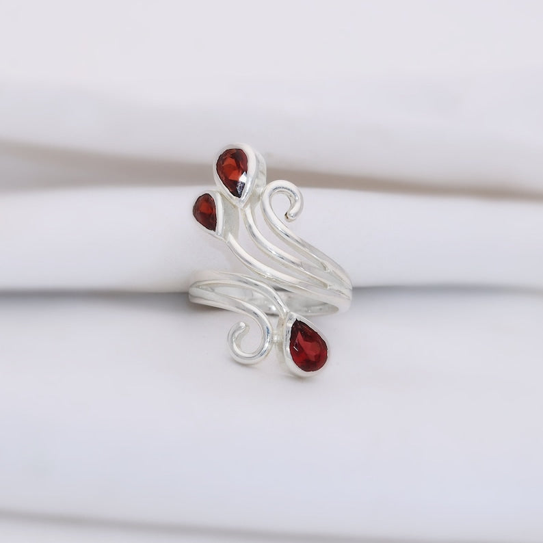 Natural Garnet Ring, 925 Sterling Silver, Handmade Gemstone Jewelry, Red Garnet Silver Ring, Jewelry for Women's